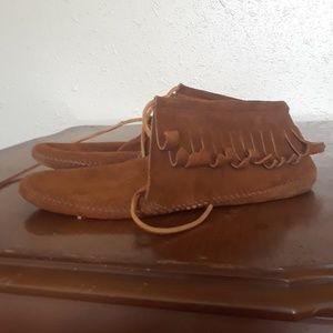 Women's Minnetonka genuine leather moccasins